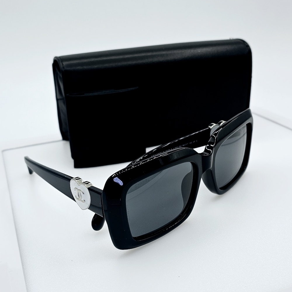 CHANEL CH5520A C501/S4 Designer Sunglasses | Black & Silver Frame | Grey Lenses - Picture 16 of 16